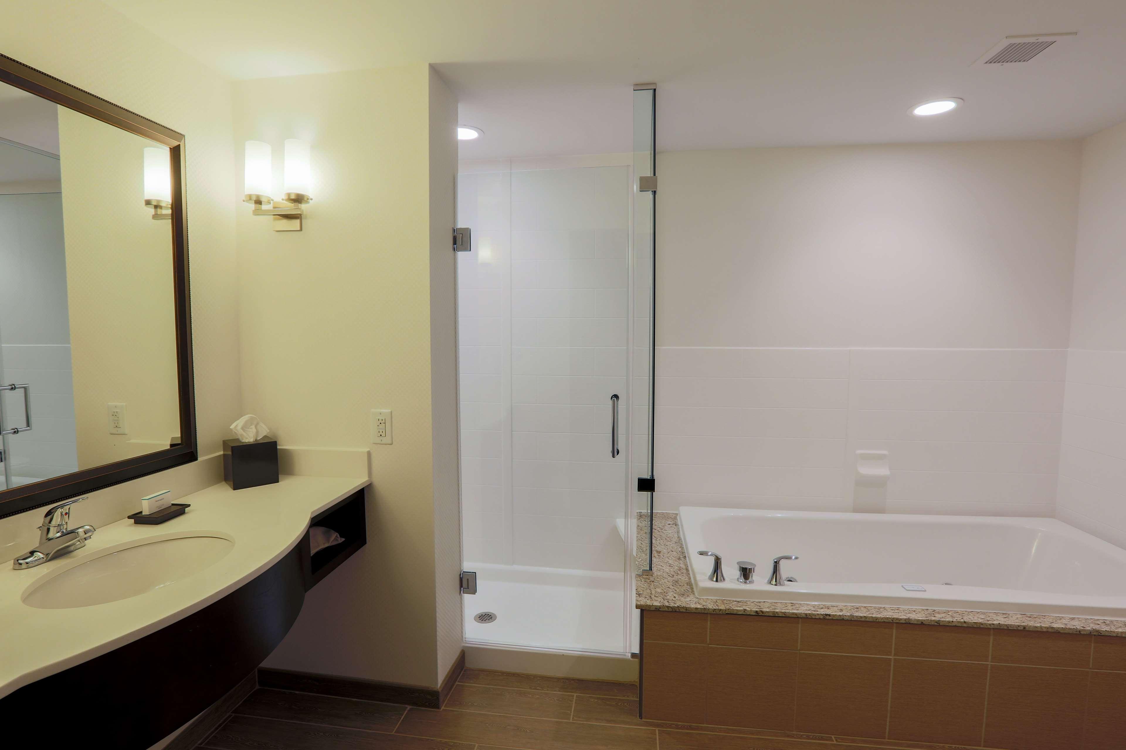 Hilton Garden Inn Indiana At Iup Екстериор снимка