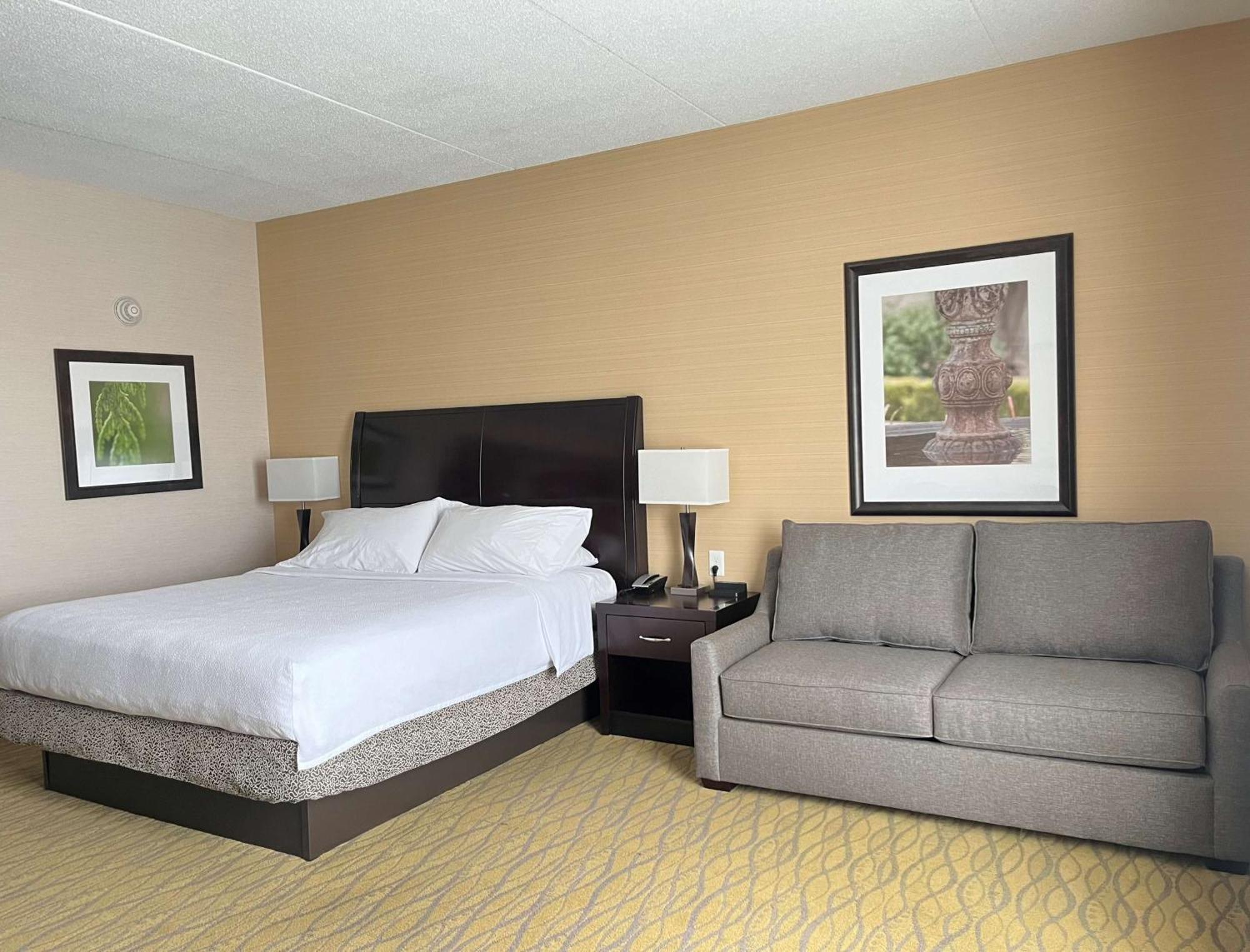 Hilton Garden Inn Indiana At Iup Екстериор снимка