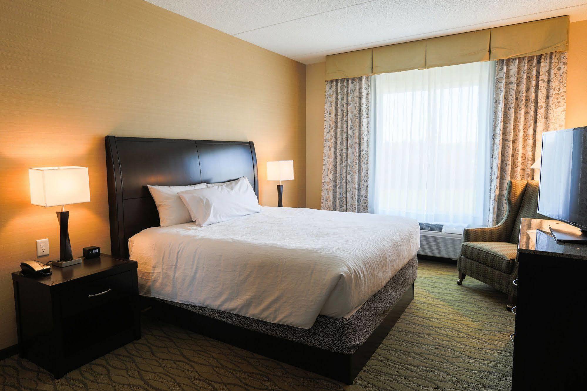 Hilton Garden Inn Indiana At Iup Екстериор снимка